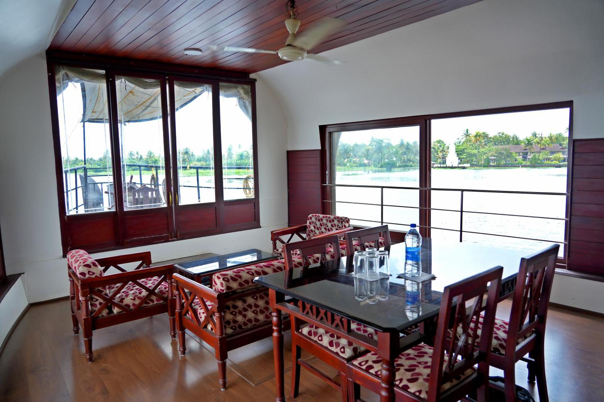 Aqua Castle Houseboat - By Aqua Jumbo Houseboats Hotel Alappuzha Ngoại thất bức ảnh