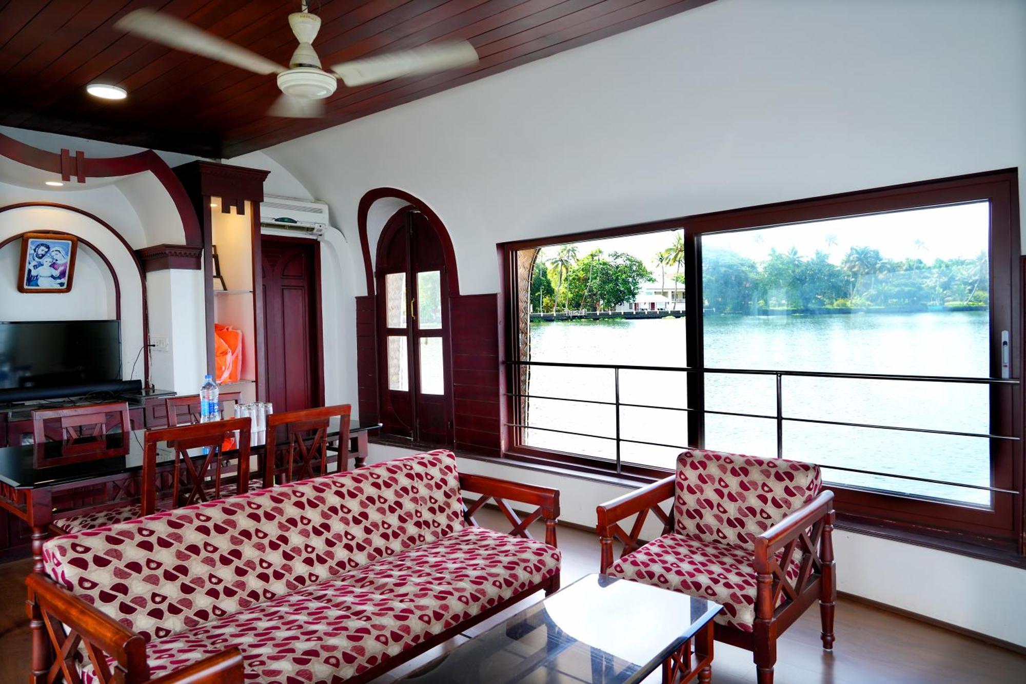Aqua Castle Houseboat - By Aqua Jumbo Houseboats Hotel Alappuzha Ngoại thất bức ảnh